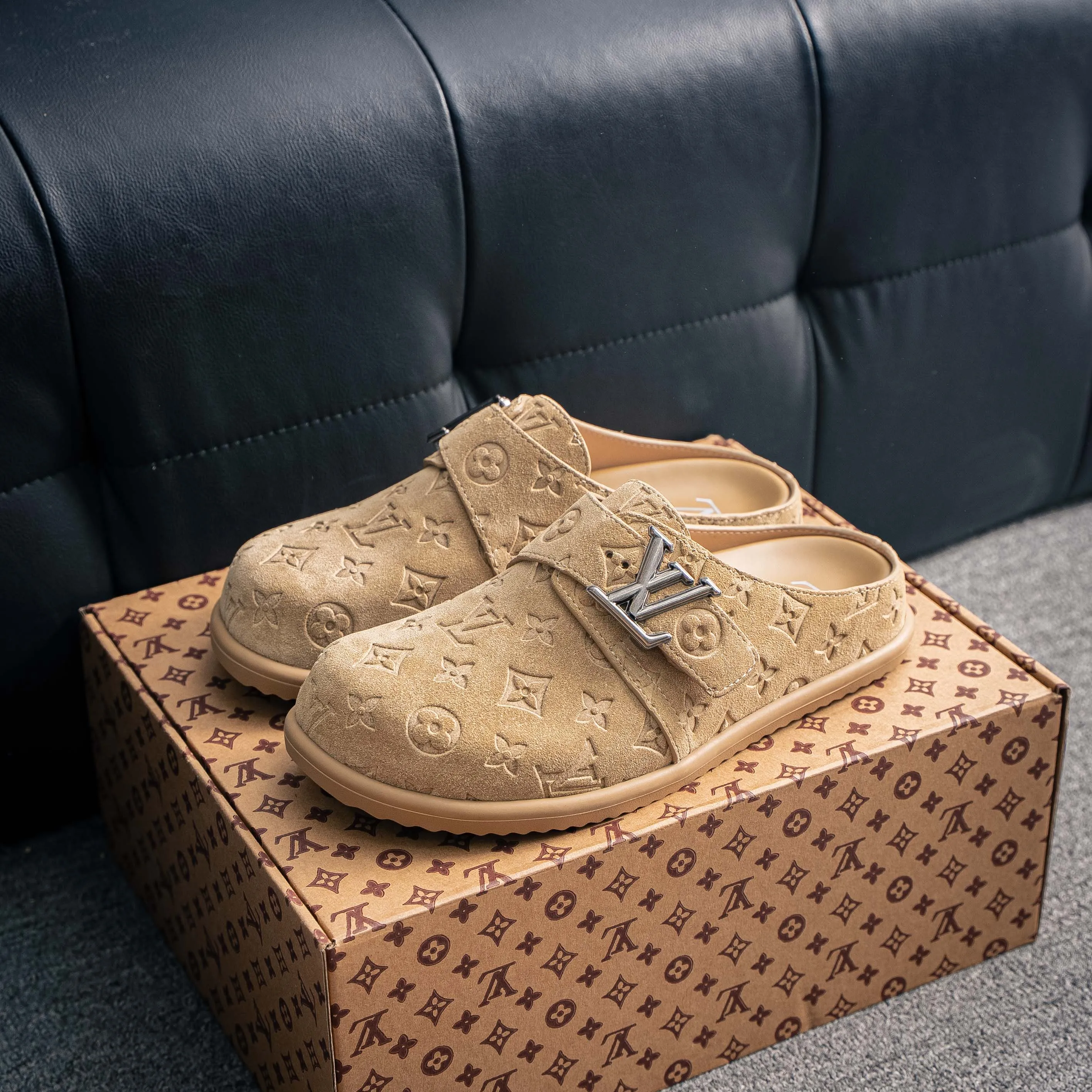 # Louis Vuitton Easy LV Shoes Sandals ！ Premium Quality